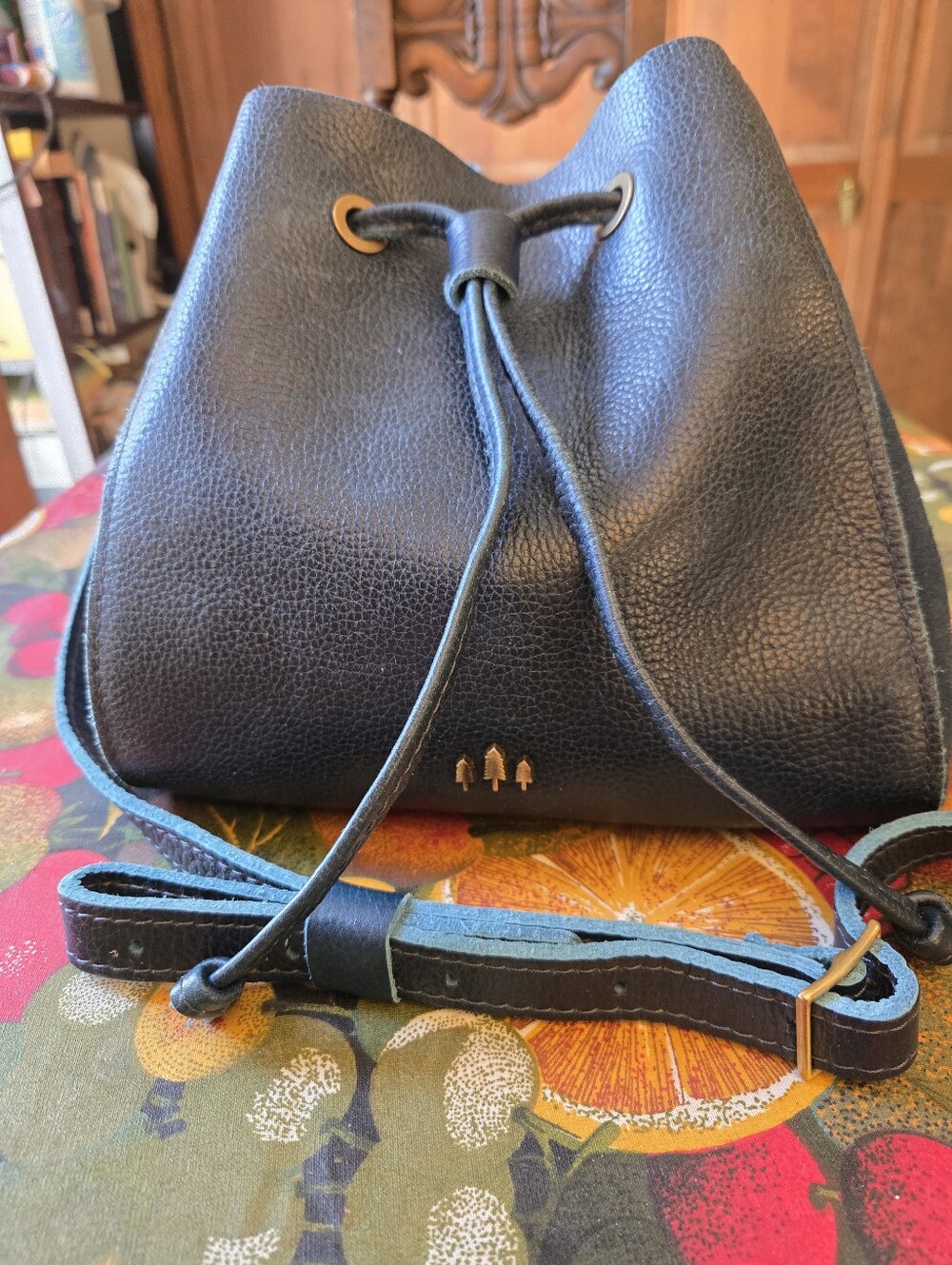 🪺 Portland Leather Goods Nest Bucket Bag Caspian Pebbled and Mariner Blue Suede